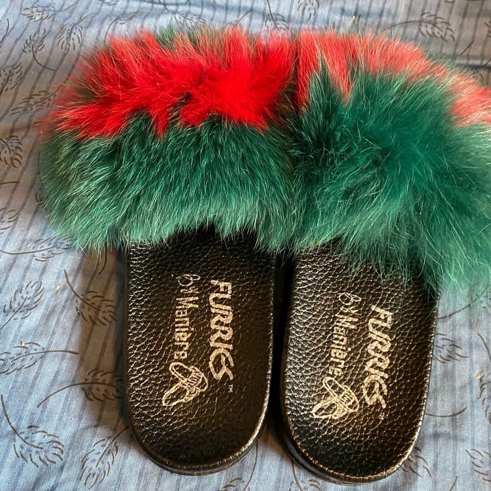 Fox fur slides furries by maniere in green and red US size 7